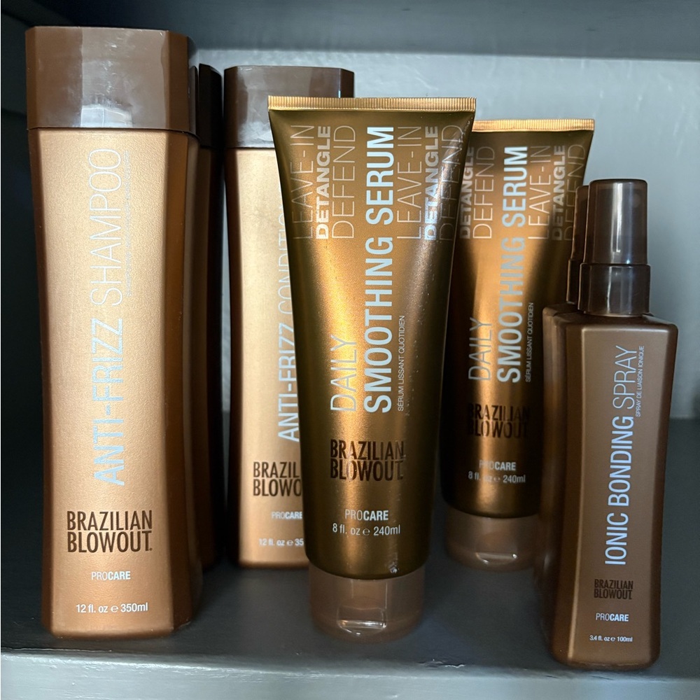 Anti-Frizz Shampoo and Smoothing Serum Set -